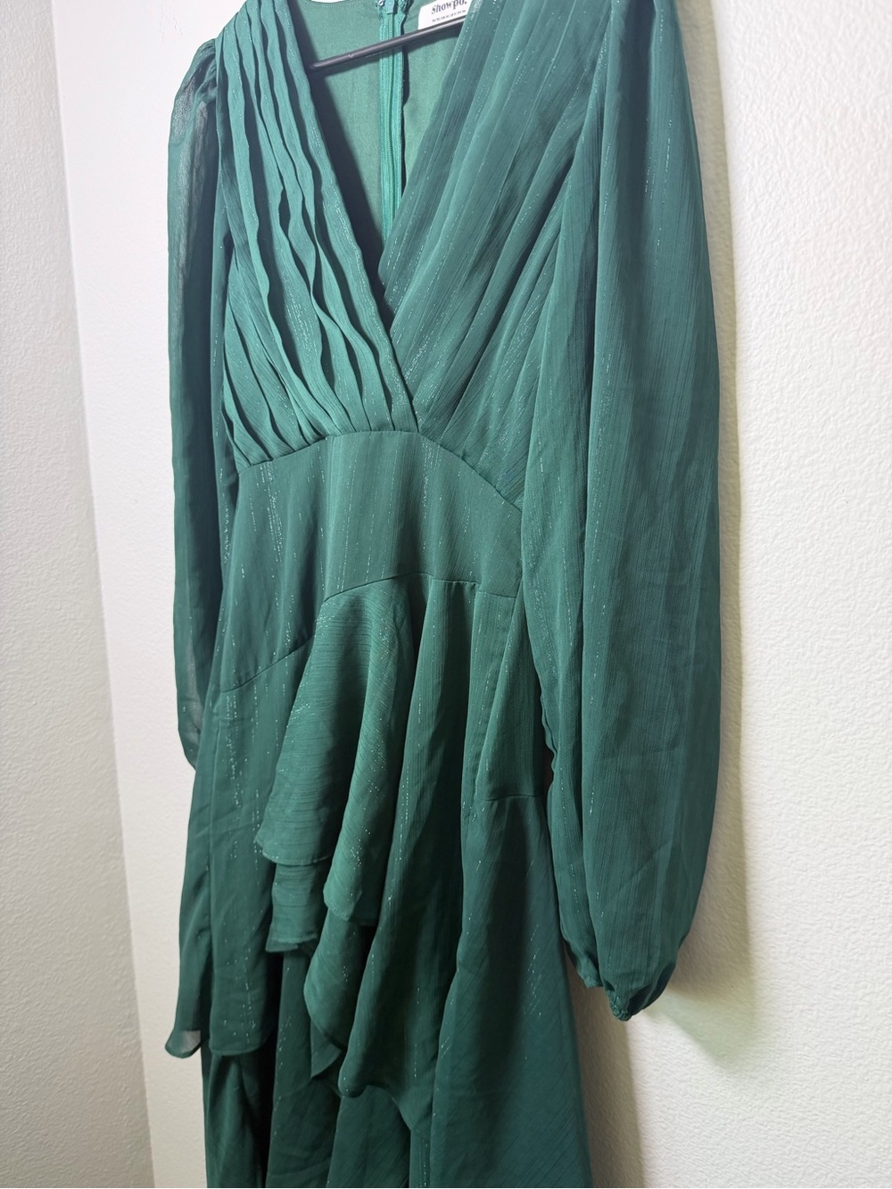 Showpo Green Sparkly High-Low Pleated Maxi Dress Wedding Guest Formal Size 6 - Picture 6 of 16